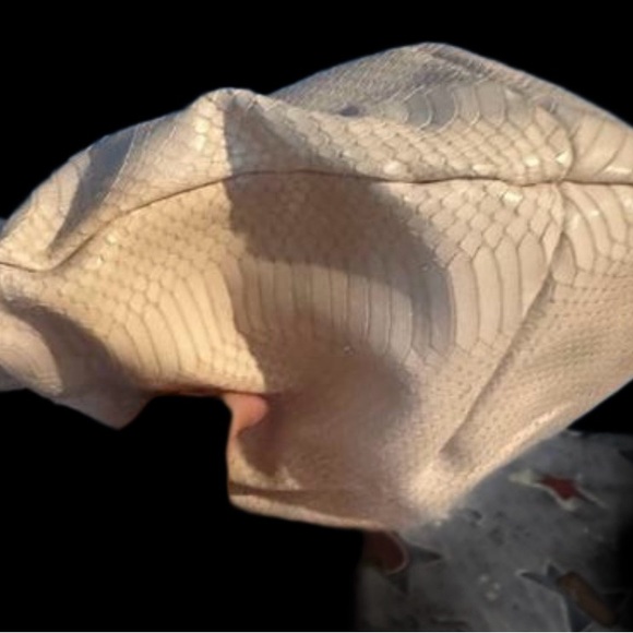 Vintage Furla pale pink embossed python leather large bag - Picture 4 of 12